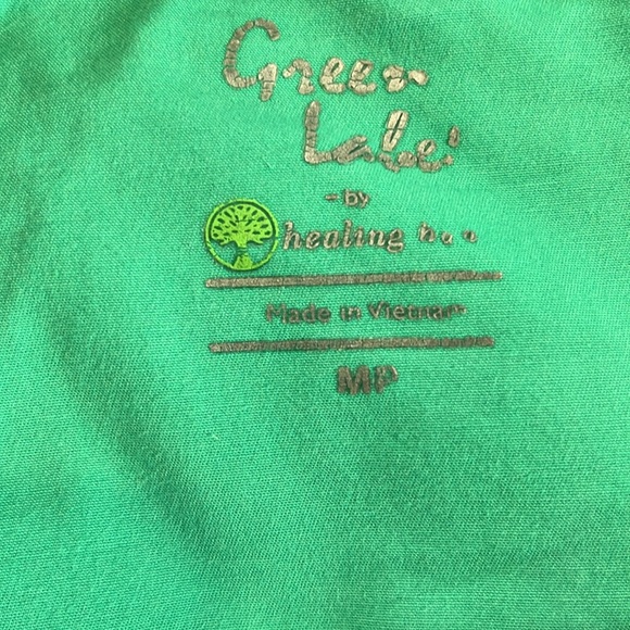 Healing Hands Scrubs - Picture 6 of 7